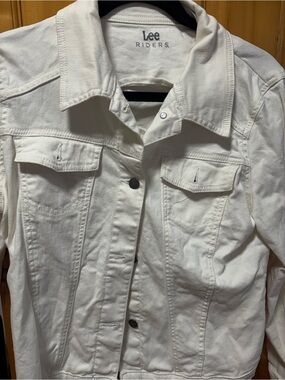 Lee Women's White Denim Jacket with Chest Flap Pockets
